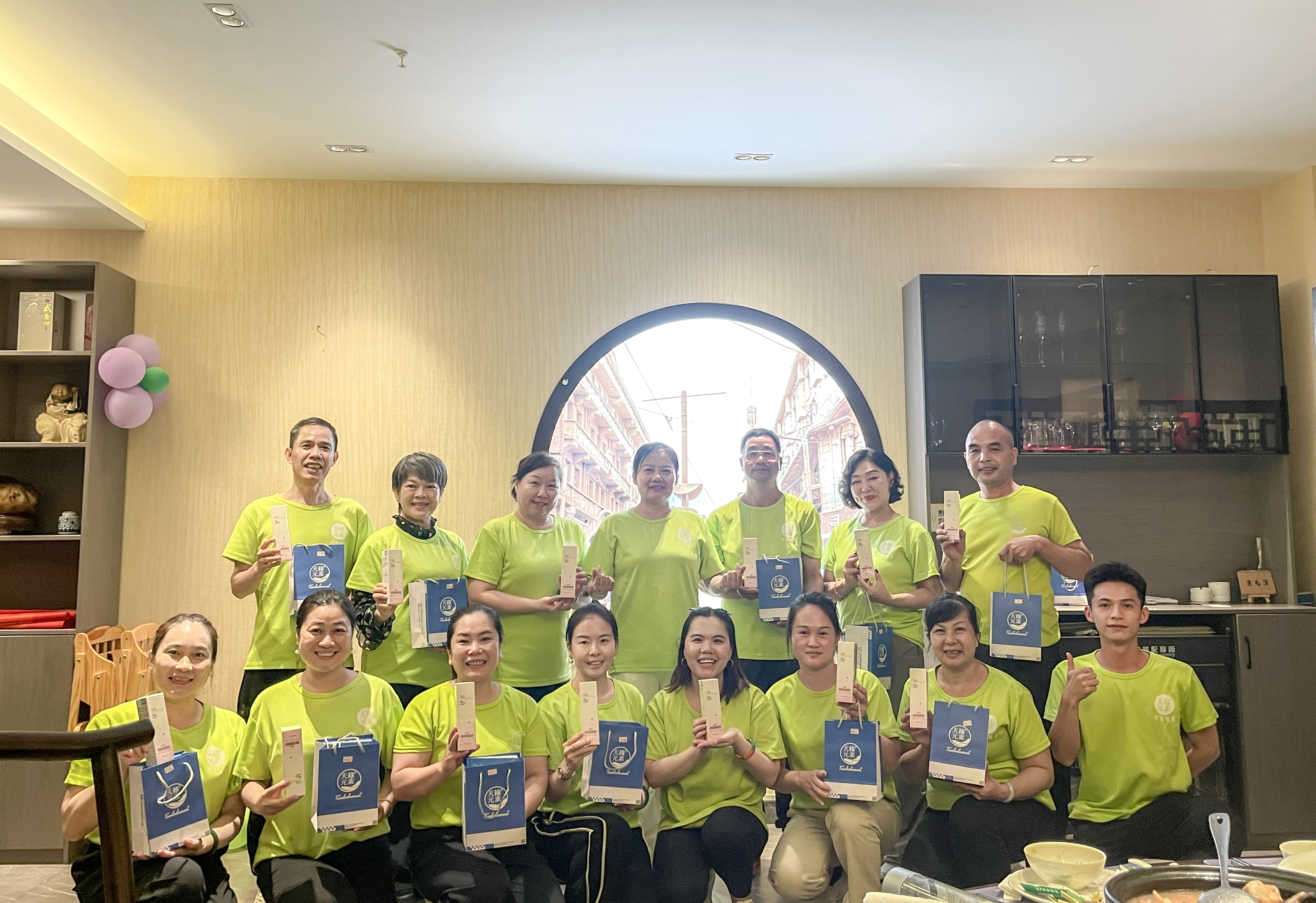 天緣綠集團‘自律領(lǐng)航?蛻變啟程’早到人團康活動：趣味游戲中的團隊成長之旅